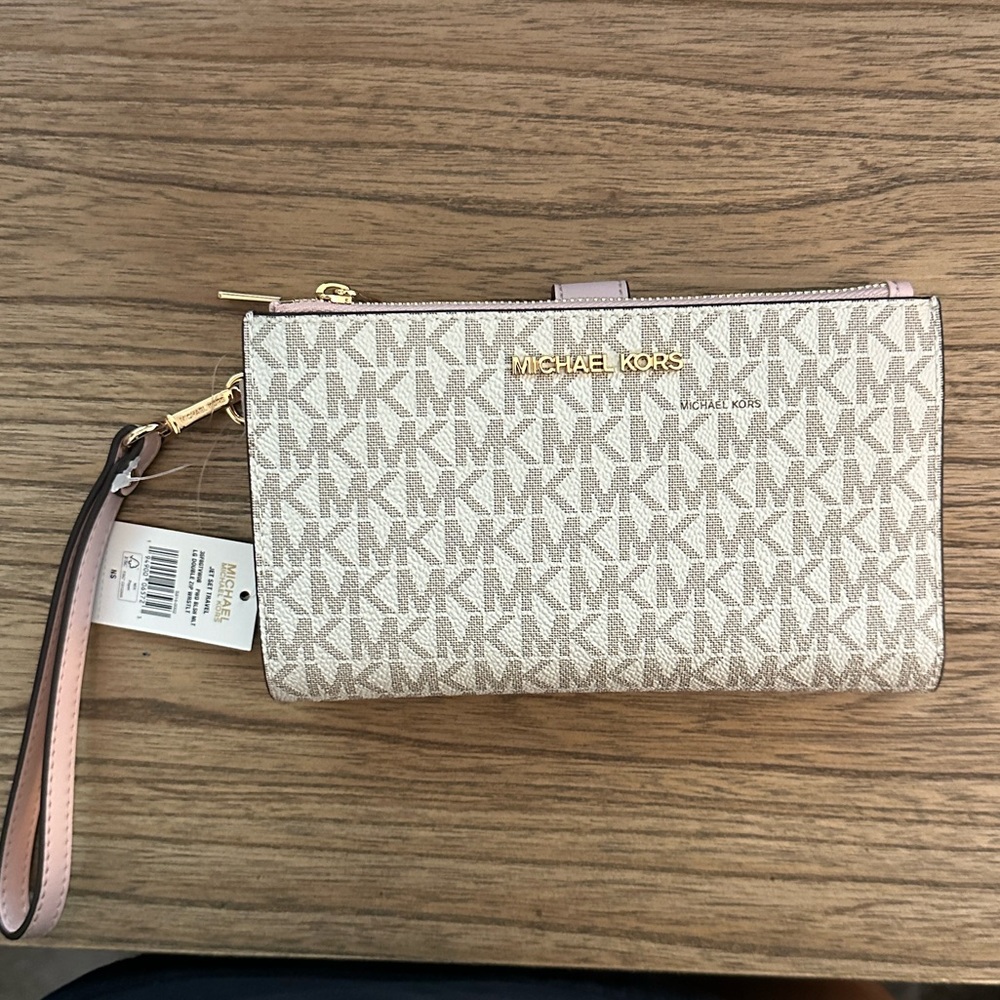 Michael Kors Jet Travel Wristlet